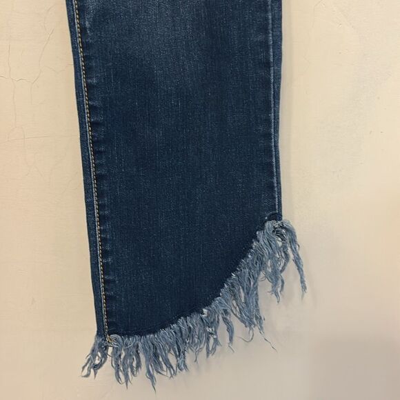 INC International Concepts Straight leg Frayed Hem Blue Jeans Size 4 EUC - Picture 11 of 12